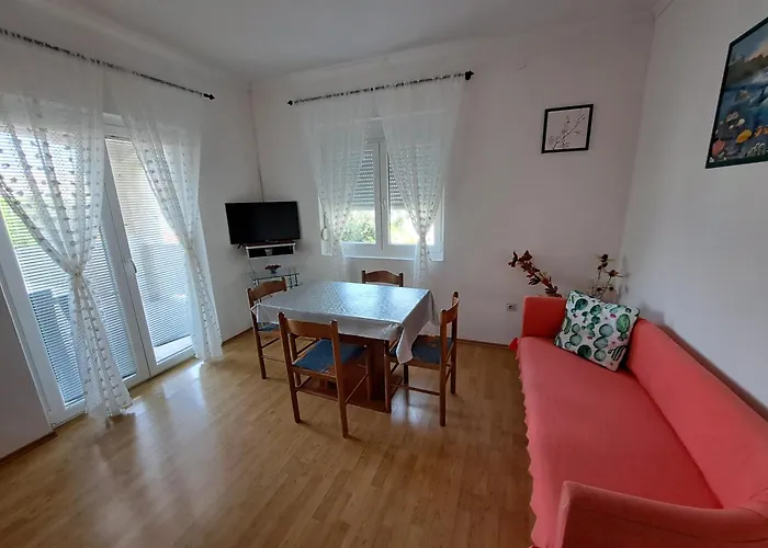 Jadranka Apartman Pag Town