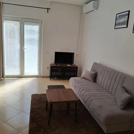 Jadranka Апартаменты *