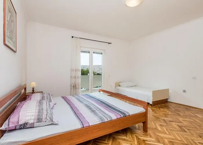 Апартаменты Jadranka Паг